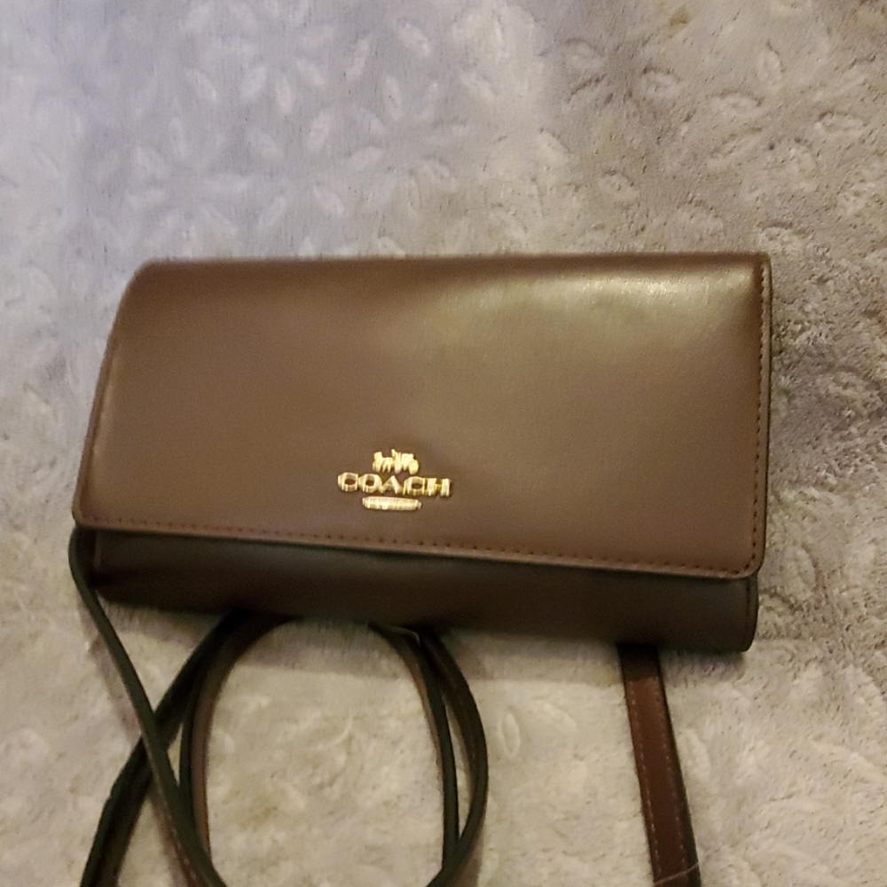 Coach crossbody wallet